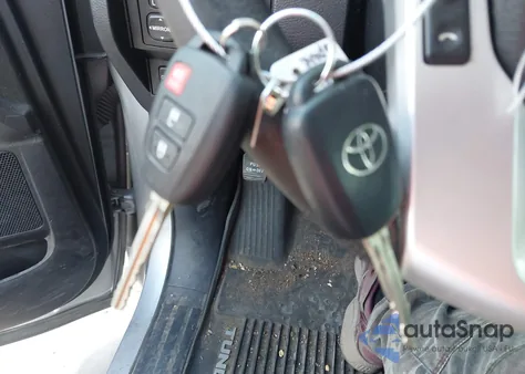 2020 Toyota Tundra Sr5 z USA, uszkodzony, nr VIN 5TFRY5F13LX257419